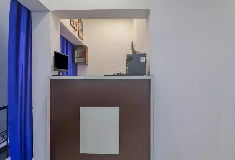 Hotelli Capital O 81107  Sai Palace