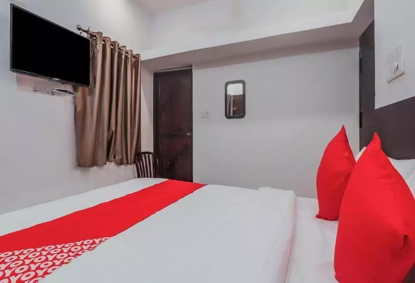 Hotelli Capital O 81107  Sai Palace
