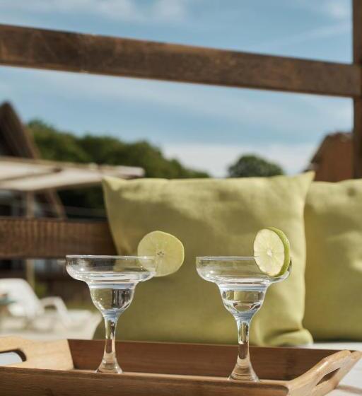 هتل El Embrujo Tintipan