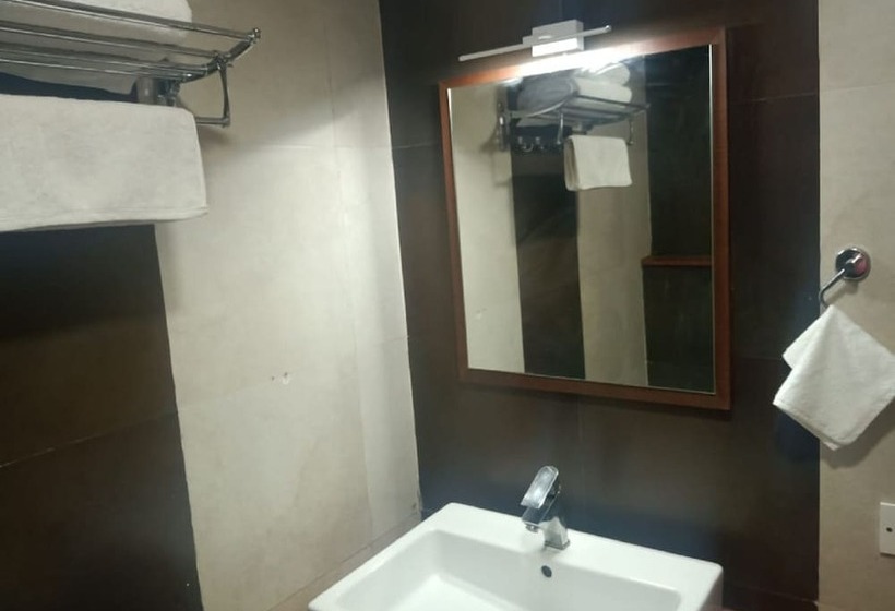 Hotel Malayalee Club