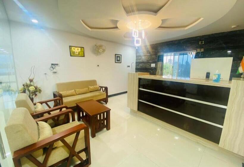 酒店 Staymaker Lake Residency