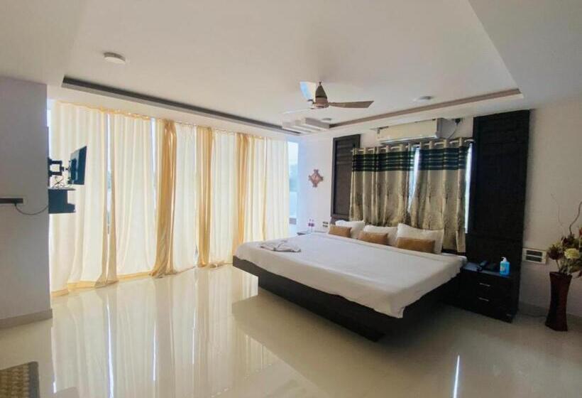 酒店 Staymaker Lake Residency