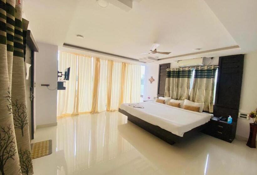 酒店 Staymaker Lake Residency