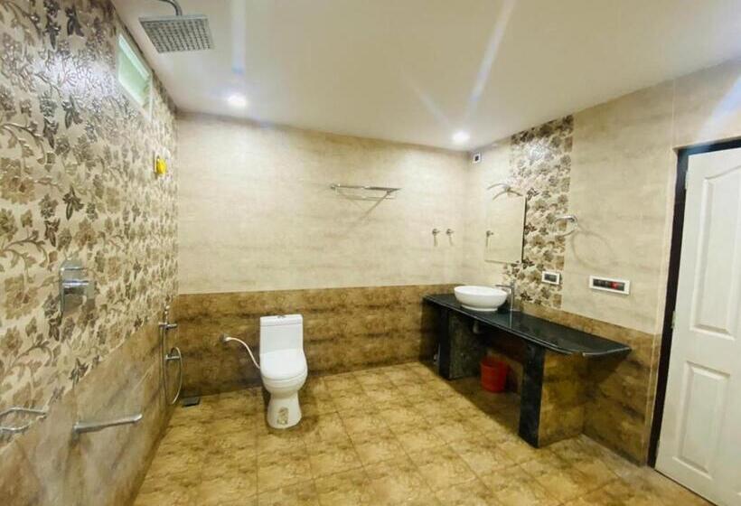 酒店 Staymaker Lake Residency