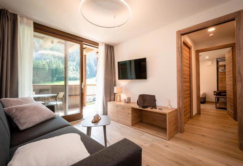 Nira Mountain Resort Futura