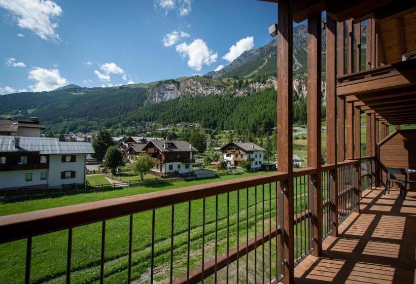 Nira Mountain Resort Futura