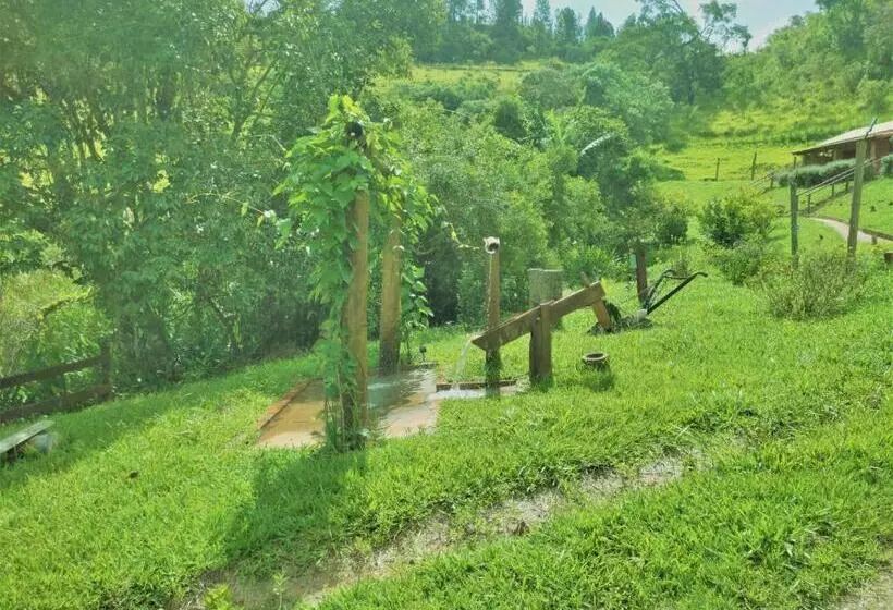 Majatalo Pousada Estância Das Cachoeiras
