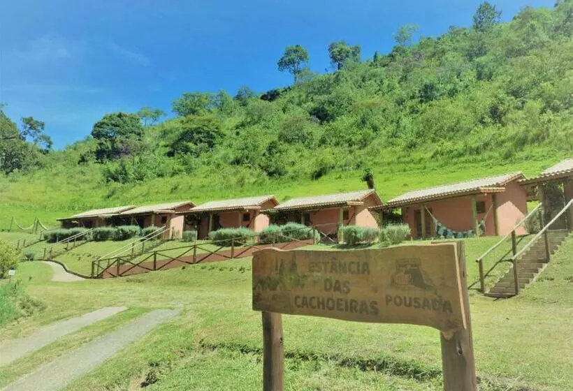 Majatalo Pousada Estância Das Cachoeiras