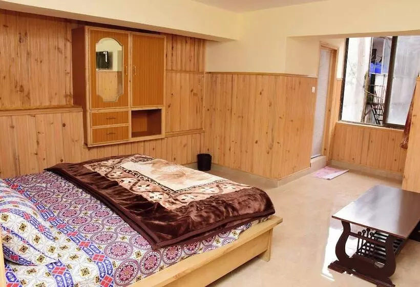 Quality Inn Hotel Murree