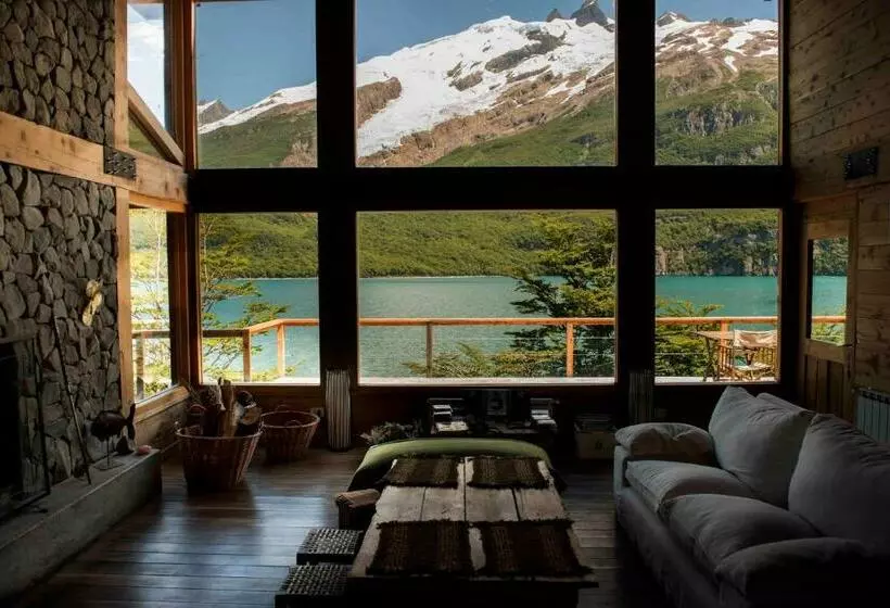ホテル Aguas Arriba Lodge