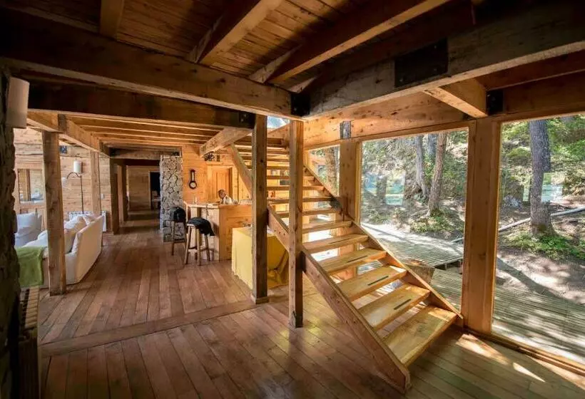 ホテル Aguas Arriba Lodge