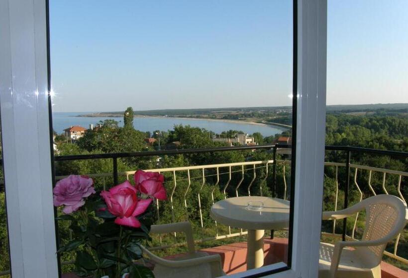 فندق Rezovo Family