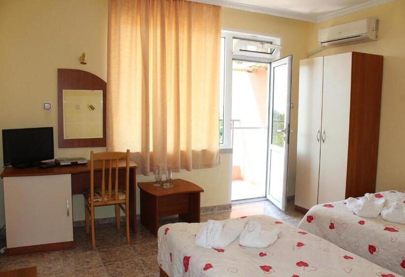 فندق Rezovo Family