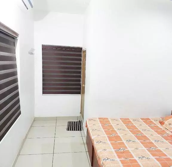 ホテル Thekkumpuram Residency