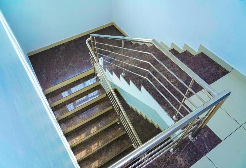 فندق Thekkumpuram Residency