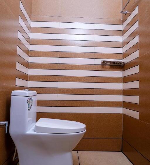 فندق Thekkumpuram Residency