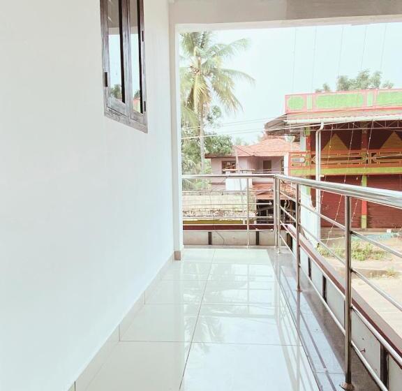 فندق Thekkumpuram Residency