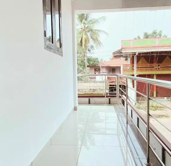 ホテル Thekkumpuram Residency