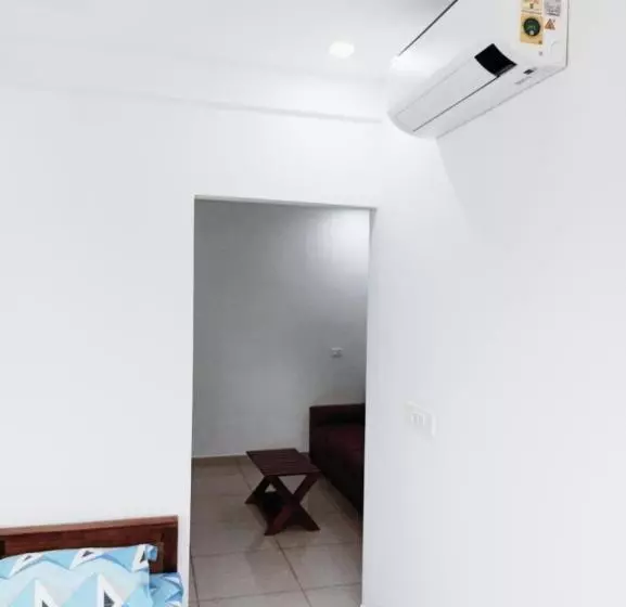 ホテル Thekkumpuram Residency