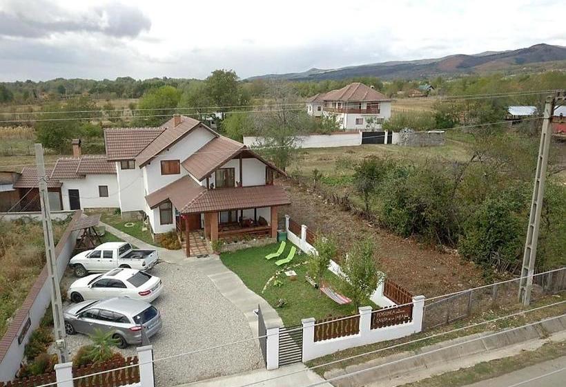 Pensão Căsuța De La țară