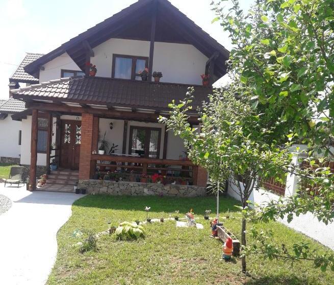 Pensão Căsuța De La țară