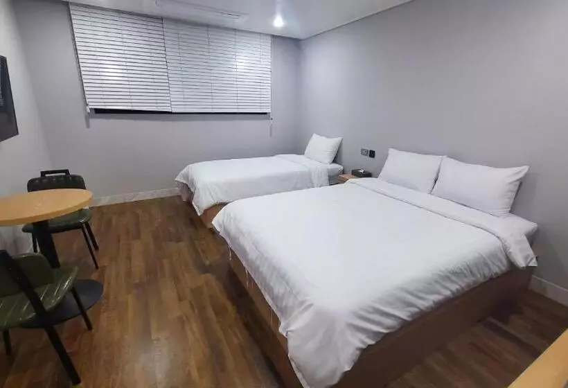 Aroomi Hotel Hyupjae