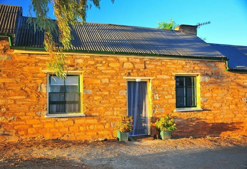 Bed and Breakfast Emma Tiver Heritage Cottage