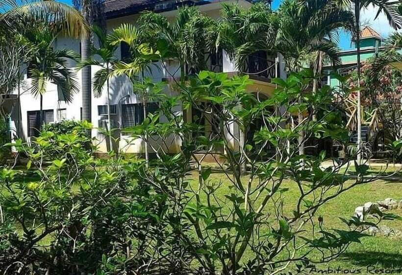 هتل Ambitious Resort