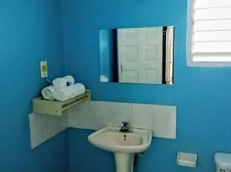 هتل Ambitious Resort