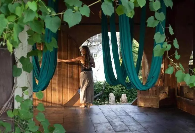 ホテル Breathe Healing & Wellness