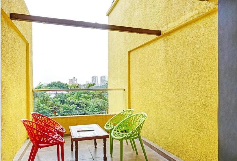 בית מלון כפרי Capital O 23720 Yogiraj Inn