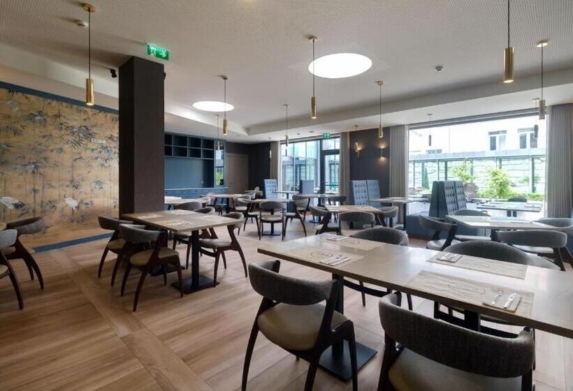 هتل Oca Oriental Porto