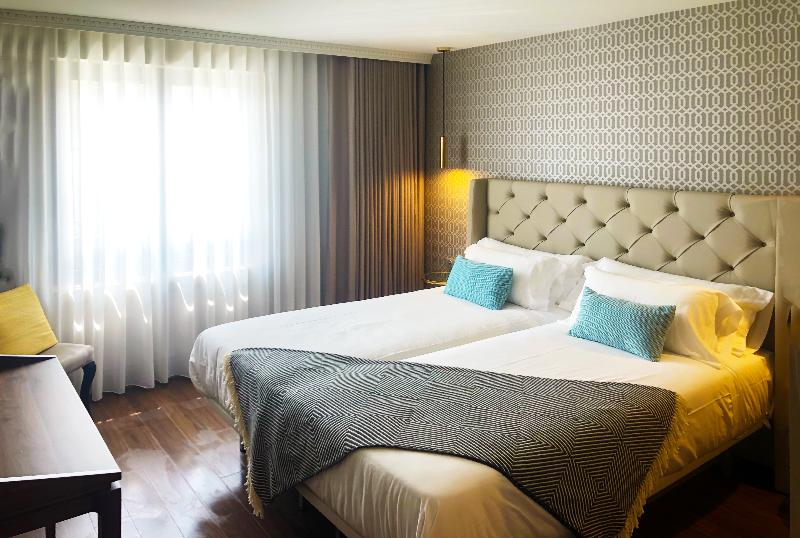 هتل Oca Oriental Porto