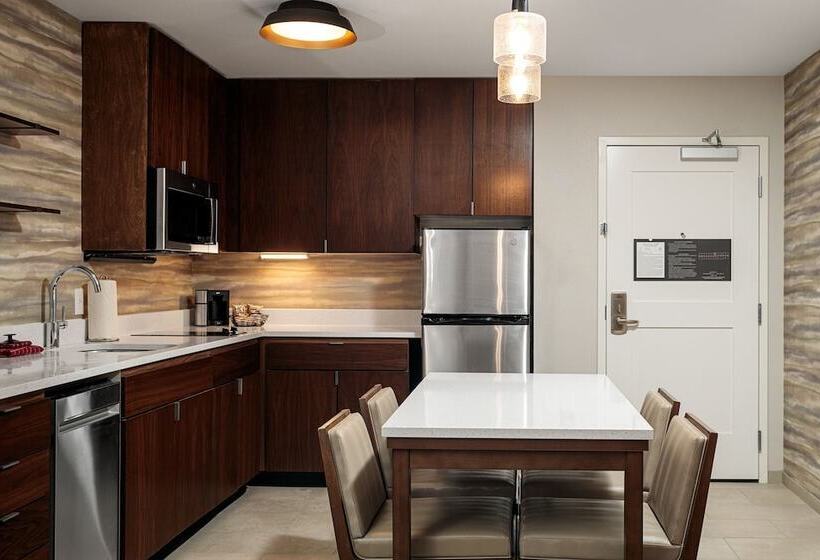 هتل Residence Inn By Marriott Jackson Airport, Pearl