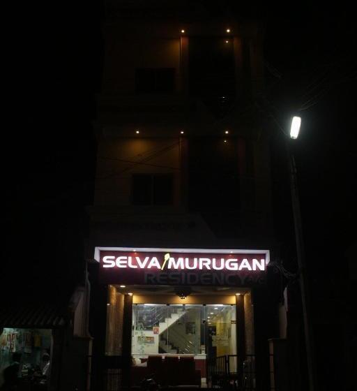ホテル Selvamurugan Residency