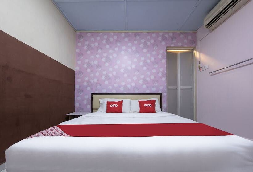 Hotel Spot On 90305 Hen Hen