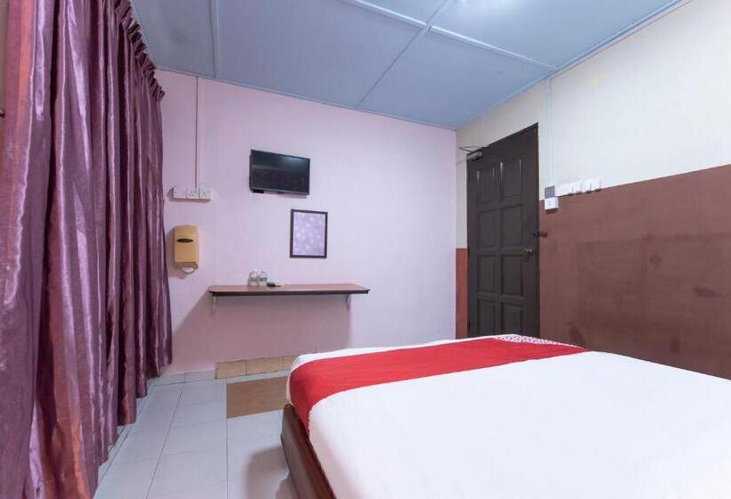 Hotel Spot On 90305 Hen Hen