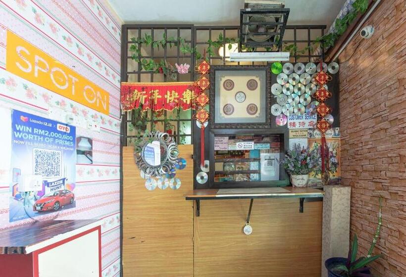 Hotel Spot On 90305 Hen Hen