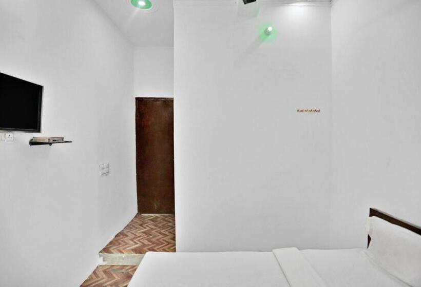 Hotel Spot On Shashank Plaza