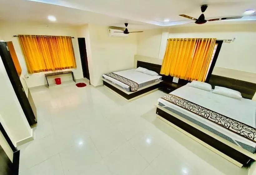 Hotelli Sri Bhavya Residency