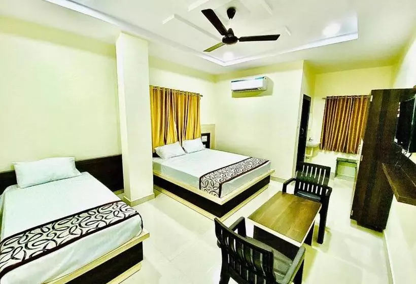 Hotelli Sri Bhavya Residency