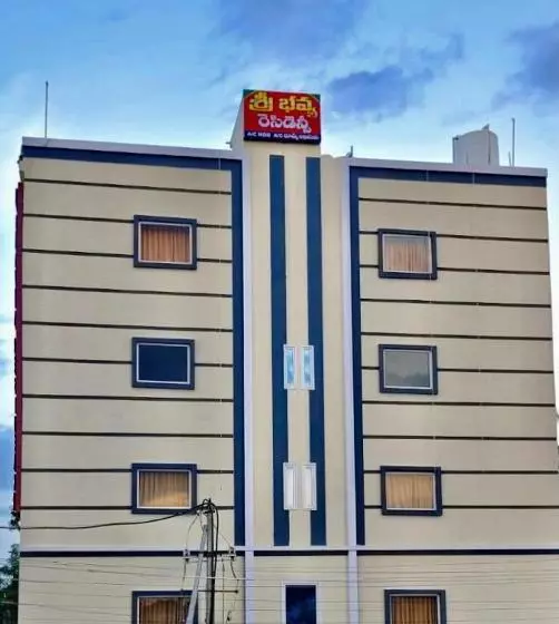 Hotelli Sri Bhavya Residency