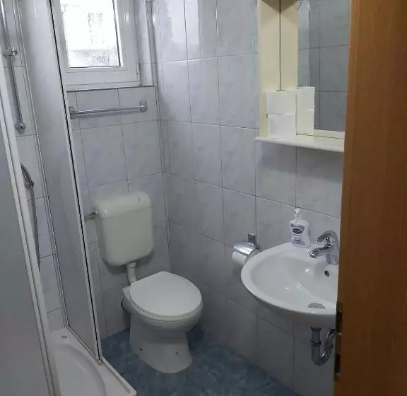 پانسیون Anđela