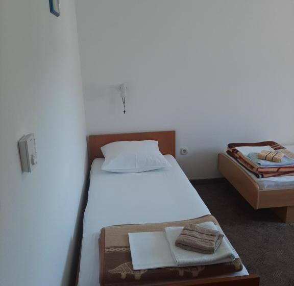 پانسیون Anđela