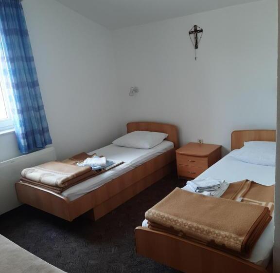 پانسیون Anđela