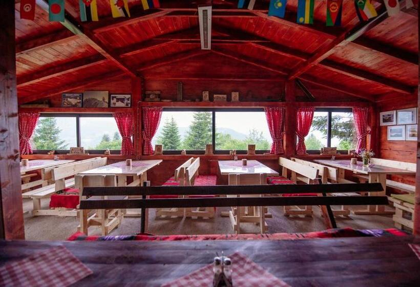 پانسیون Komovi Kobil Do Guesthouse