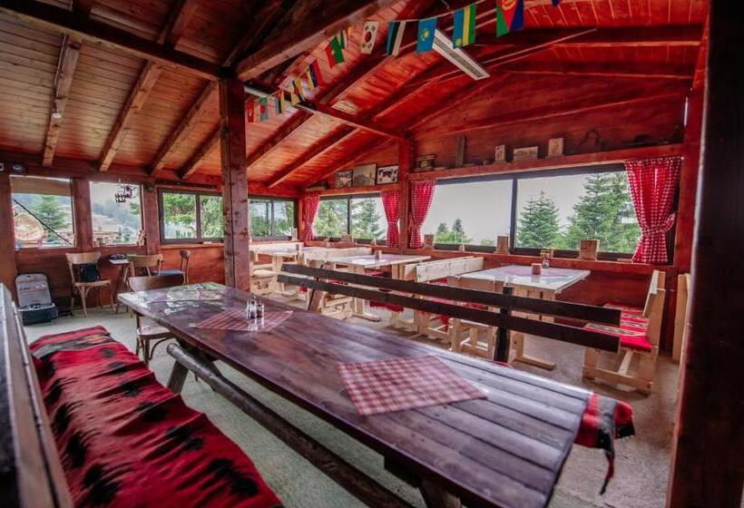 پانسیون Komovi Kobil Do Guesthouse