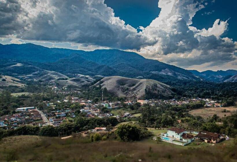 פנסיון Pousada Ilumina