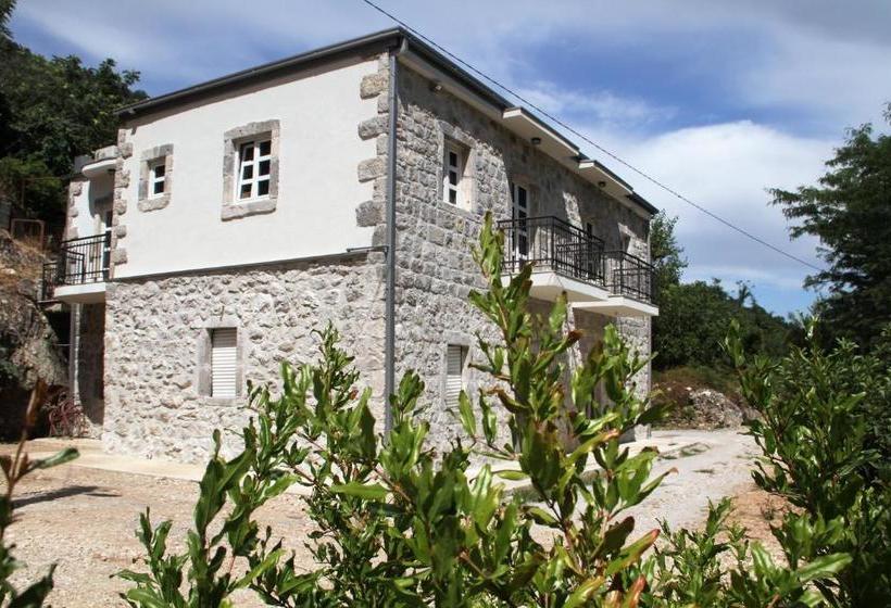 پانسیون Skala Luxury Rooms