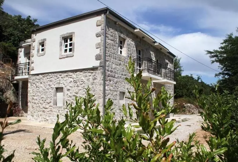 پانسیون Skala Luxury Rooms